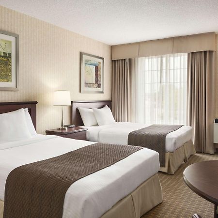 Days Inn By Wyndham Brantford Buitenkant foto